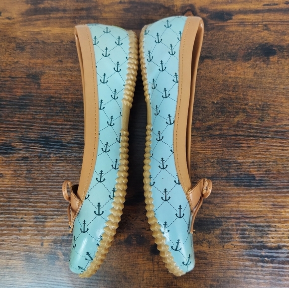 Western Chief Blue Anchor Women's Slip On Casual Flat Shoes 9 - Picture 4 of 9